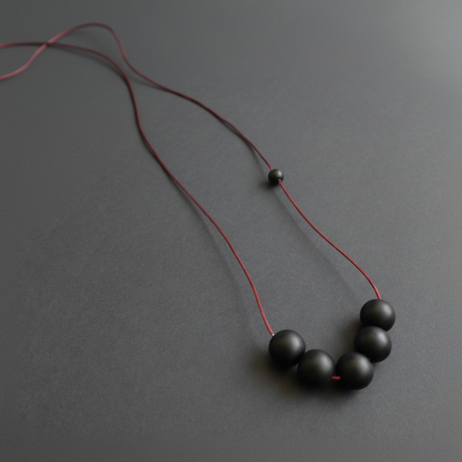 313 | Ilgas vėrinys FIVE (virvelės spalva pasirenkama)